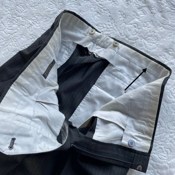 🔥VTG Jones New York PinstripedWool Mens 2 Pc Suit Blazer R43 Pants 37 Preppy - Picture 15 of 15